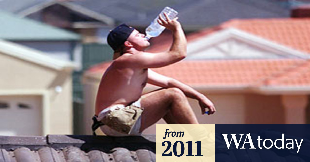 Perth endures a sticky, scorching day as cyclone turns up the heat